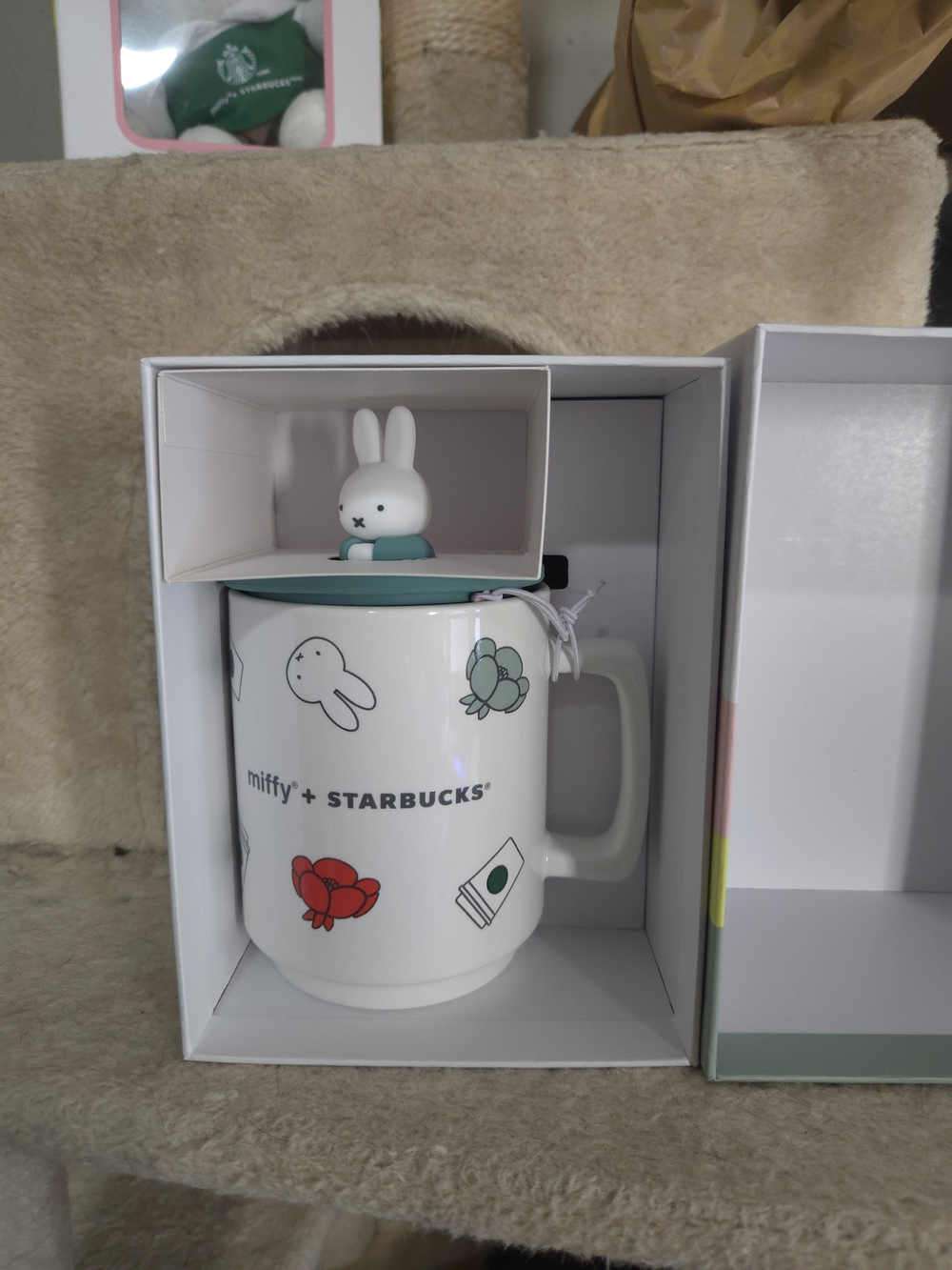Starbucks x Miffy mug